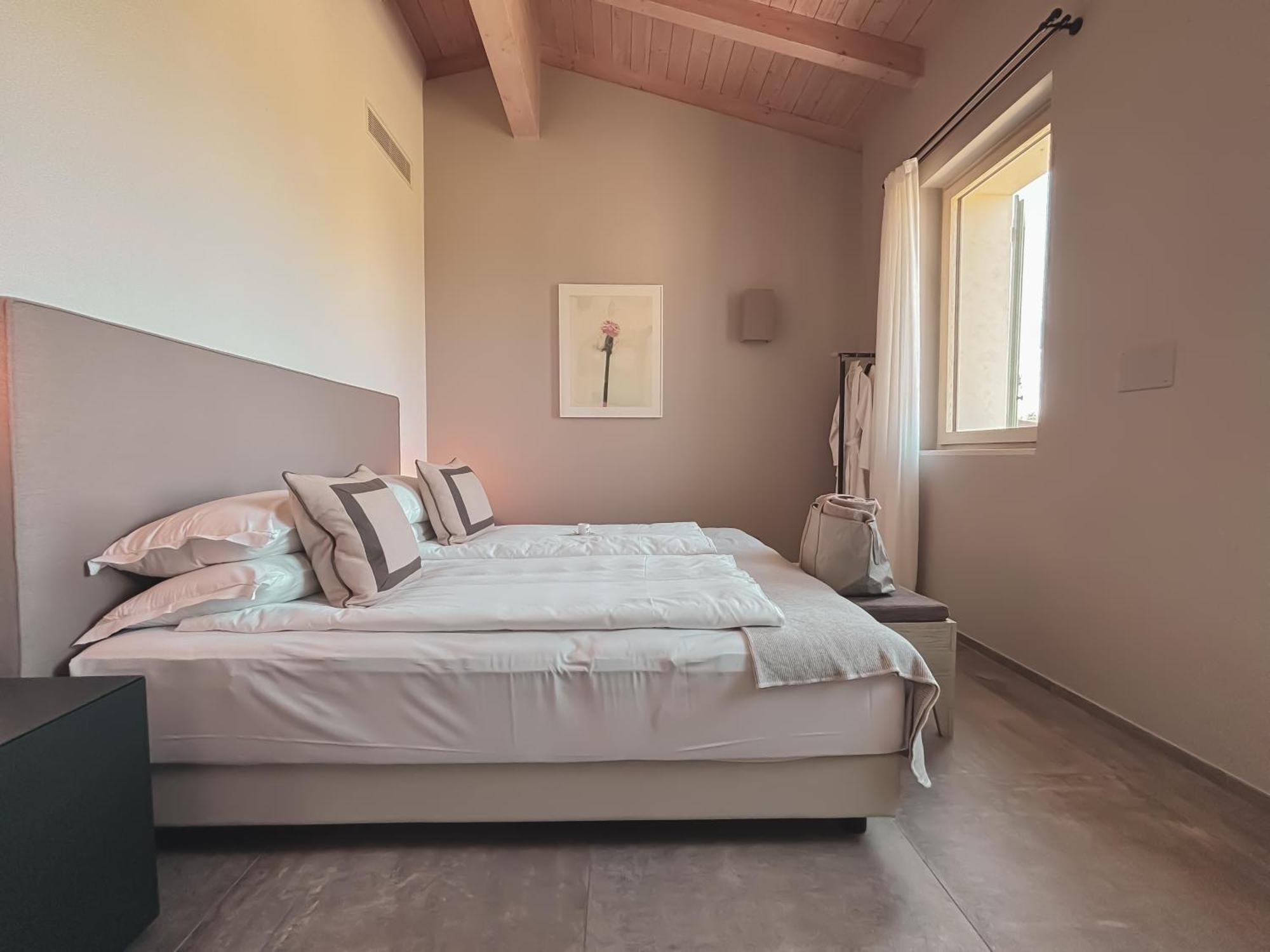 Natiia Relais - Adults Only Hotel Lazise Quarto foto