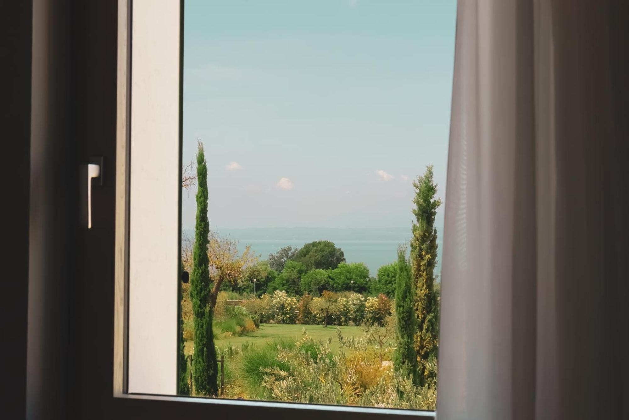 Natiia Relais - Adults Only Hotel Lazise Quarto foto
