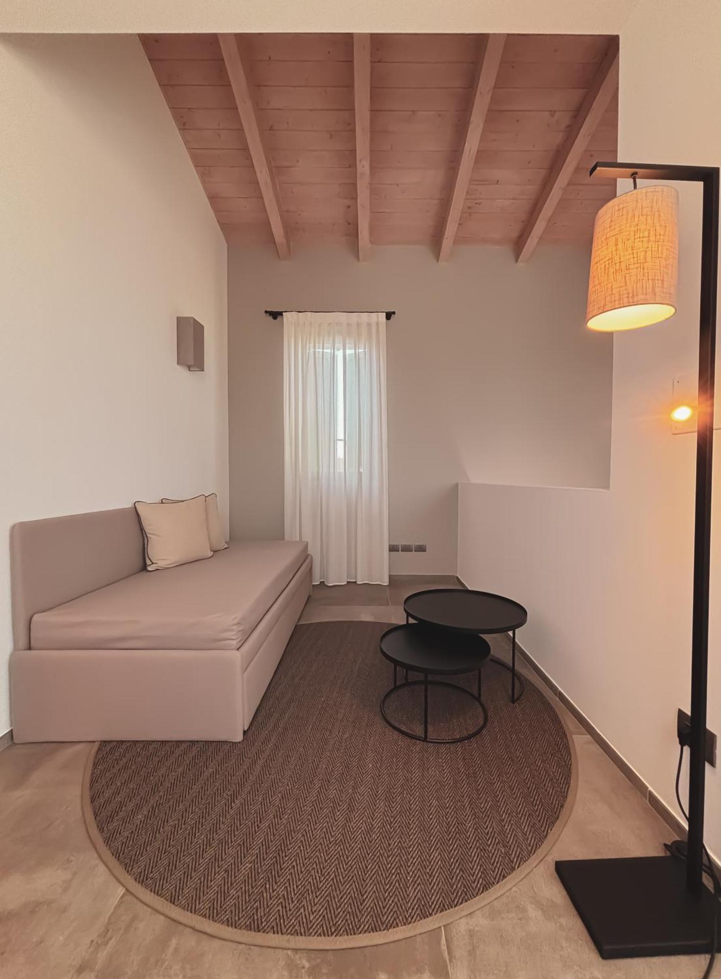 Natiia Relais - Adults Only Hotel Lazise Quarto foto